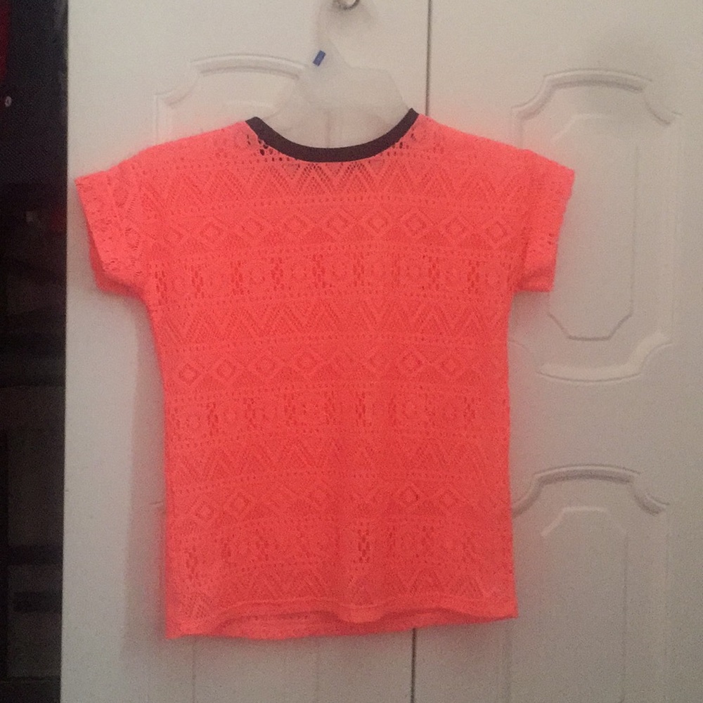 Pink laced shirt , size is girls 146cm ,age 10-11